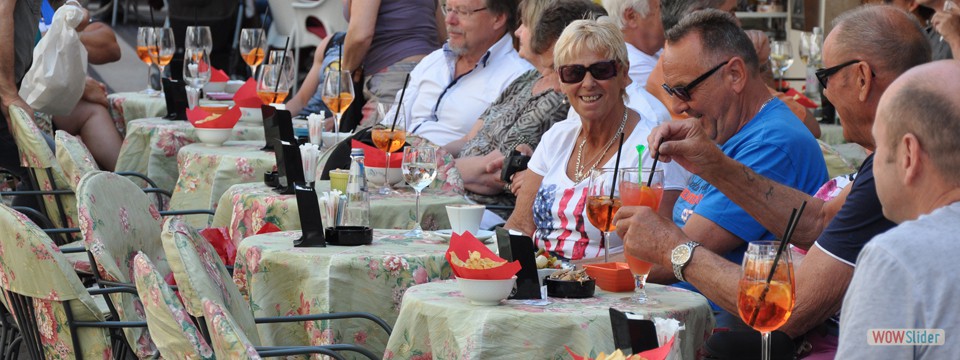 Viel_Aperol_Spritz