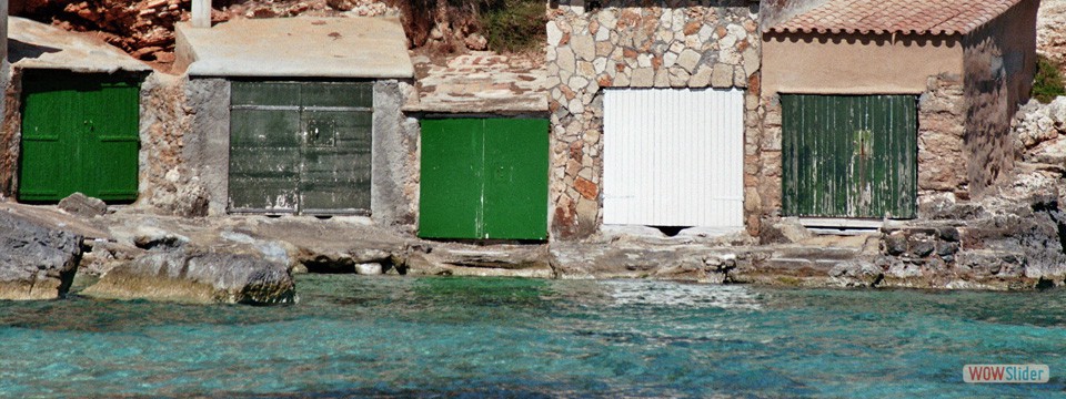 green_doors_malle